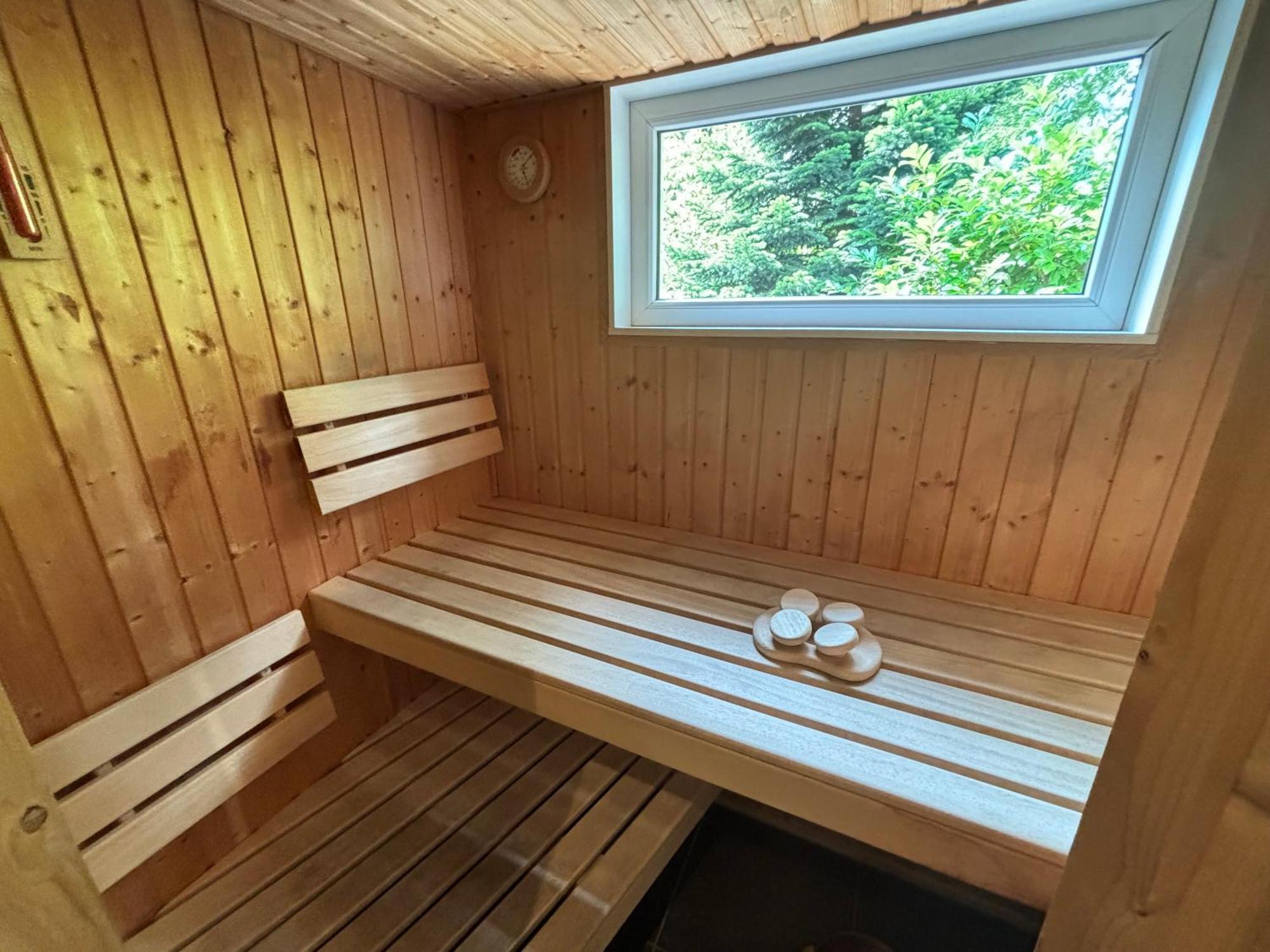 Relaxen In Het Bos Met Privesauna 홀텐 외부 사진